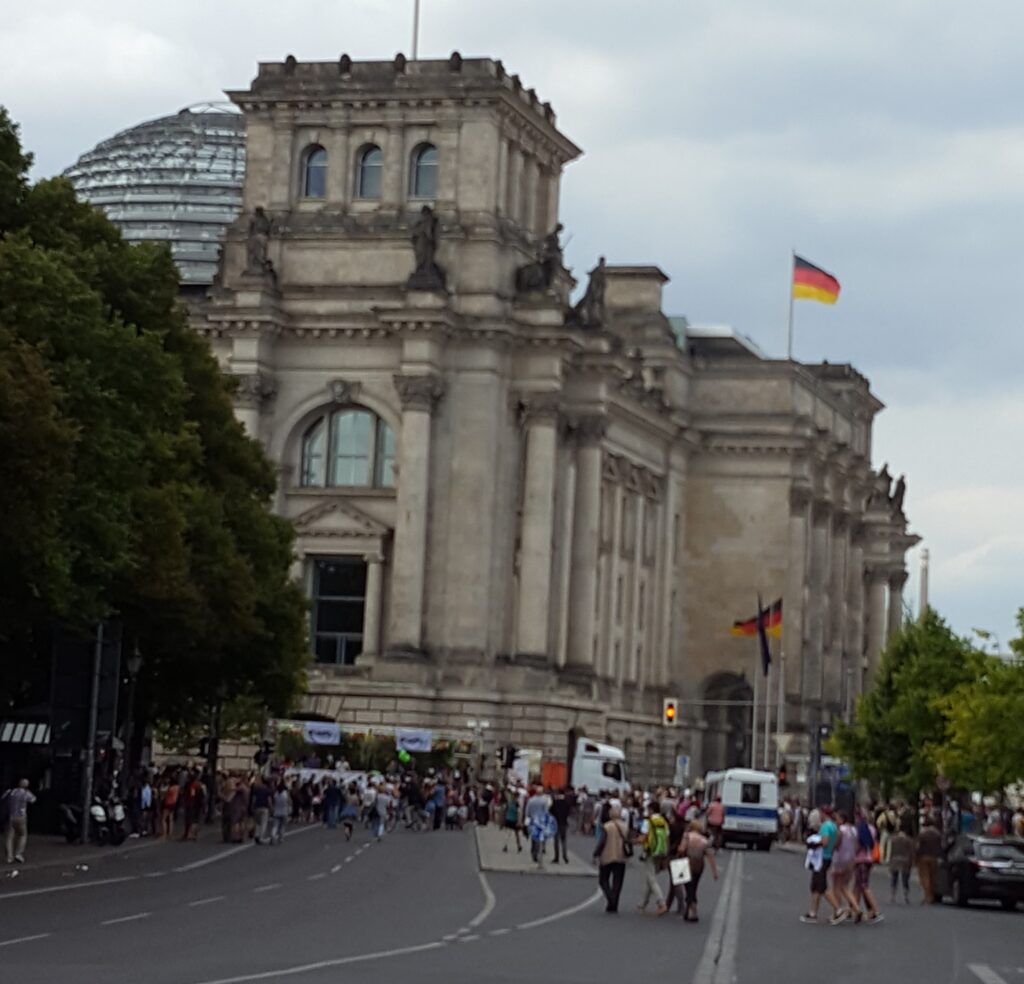 Reichstag present