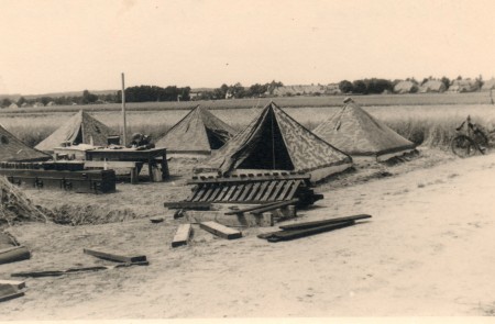 Tents of workers who worked on the Flak Site